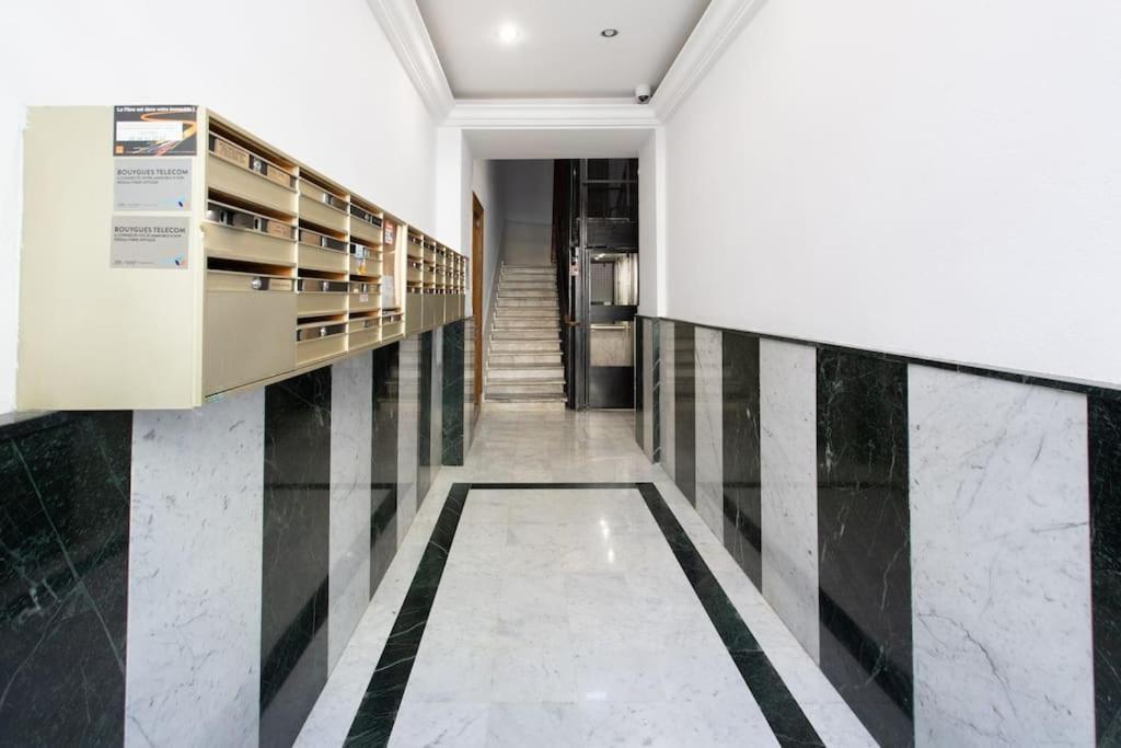Apartment L33 2p Jean Medecin Centrale/ 2 Balcony & Ac Nice