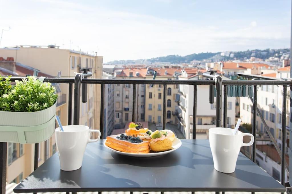 L33 2p Jean Medecin Centrale/ 2 Balcony & Ac Apartment *